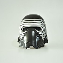 Casco de Kylo Ren